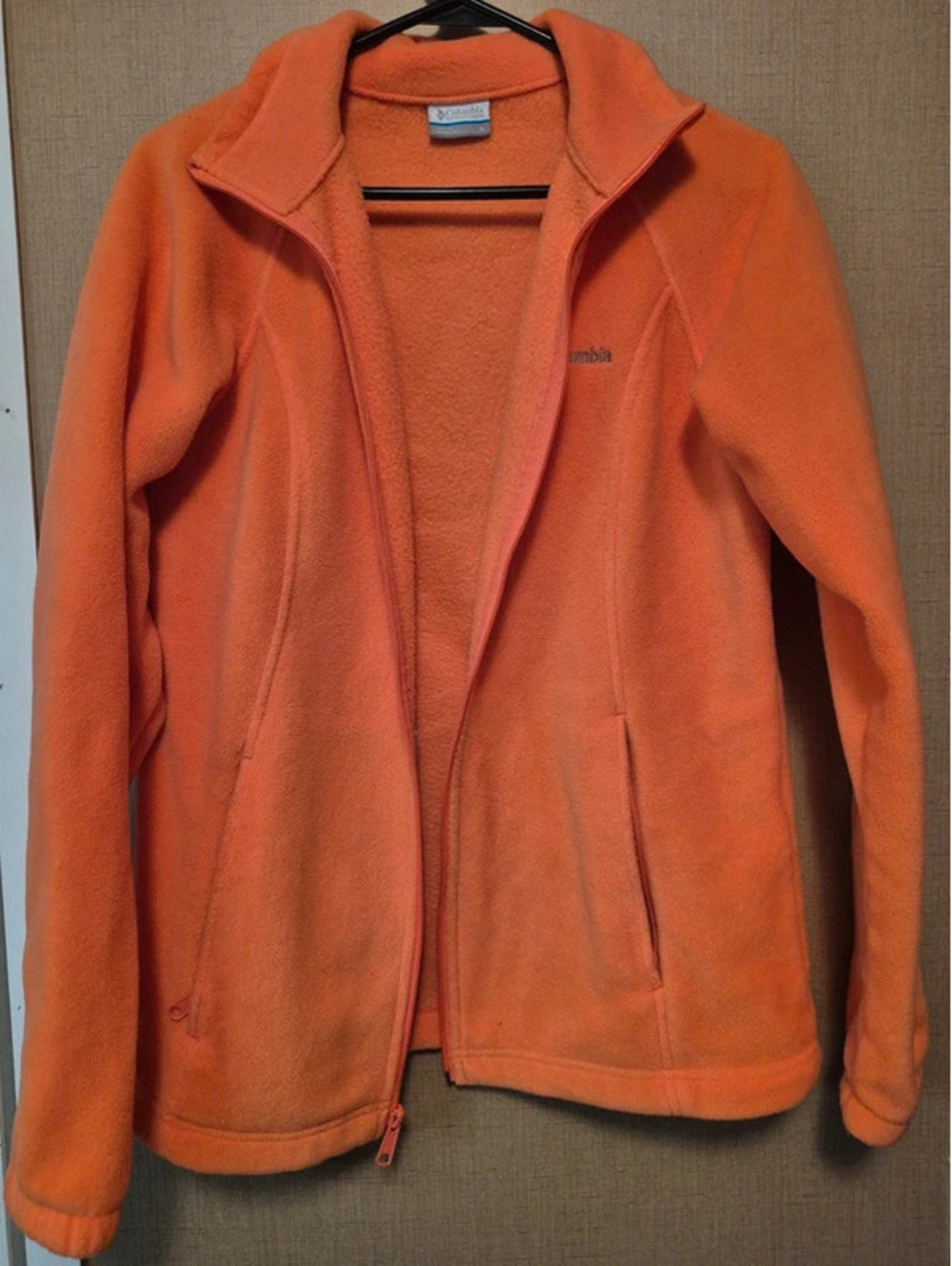 Woman's Columbia Fleece Zip-up Jacket